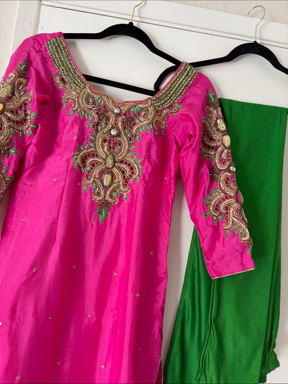 Fuchsia Embroidered Tunic with Green Pants Indian 2 piece set